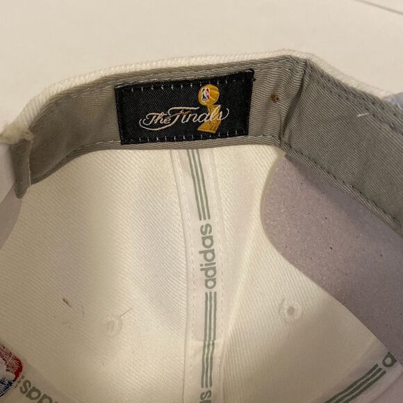 Adidas San Antonio Spurs 2014 NBA Champions SnapBack Hat With Original Sticker - Picture 7 of 7